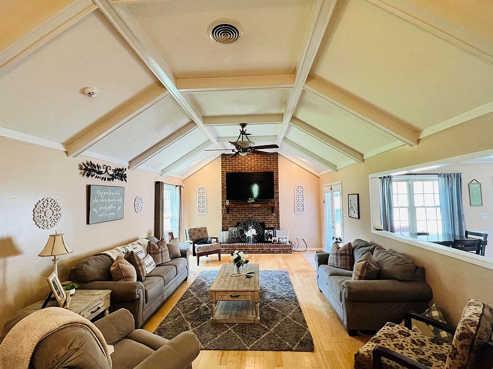 303 Bellview Dr, Aberdeen, MS 39730 MLS 232153 Zillow