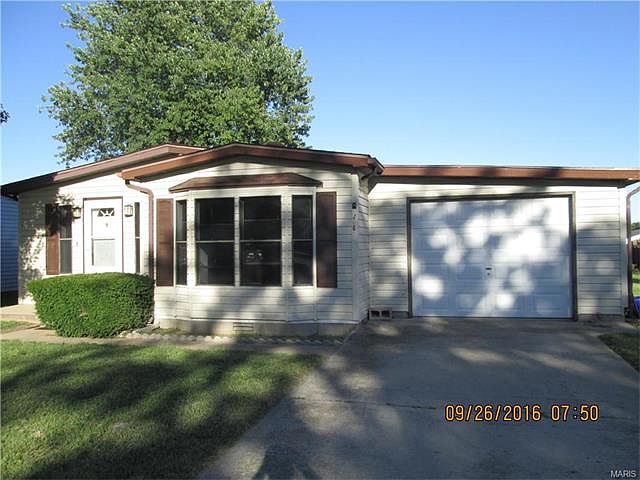 1st image of 206 White Oak Dr