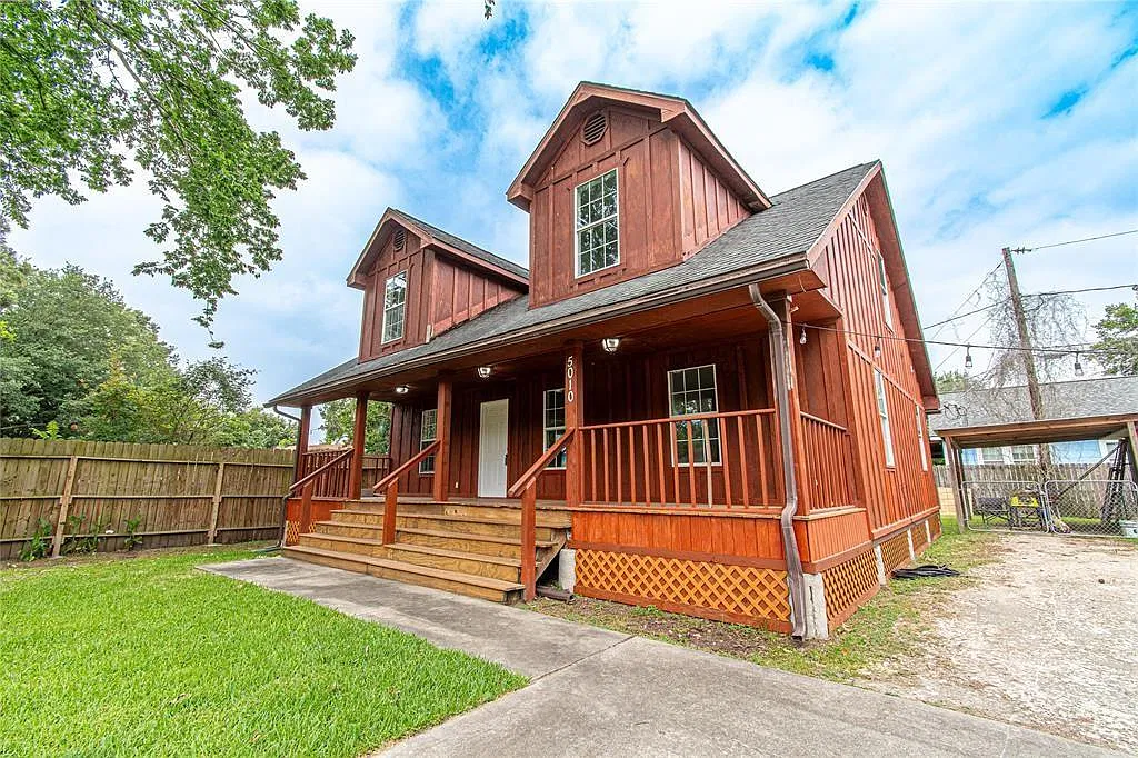 4 bed, 2.5 bath, 1624 sqft, $2,100 — Photo 2
