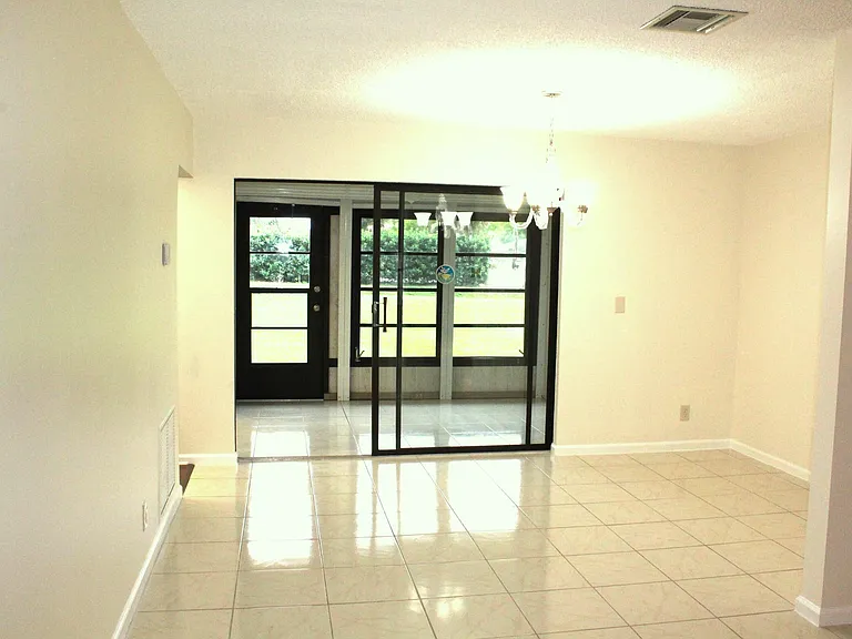 4450 Nutmeg Tree Ln #B — Photo 6