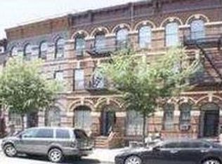 176 Stuyvesant Ave, Brooklyn, NY 11221