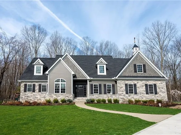 11920 Ladue Trl, Chagrin Falls, OH 44023