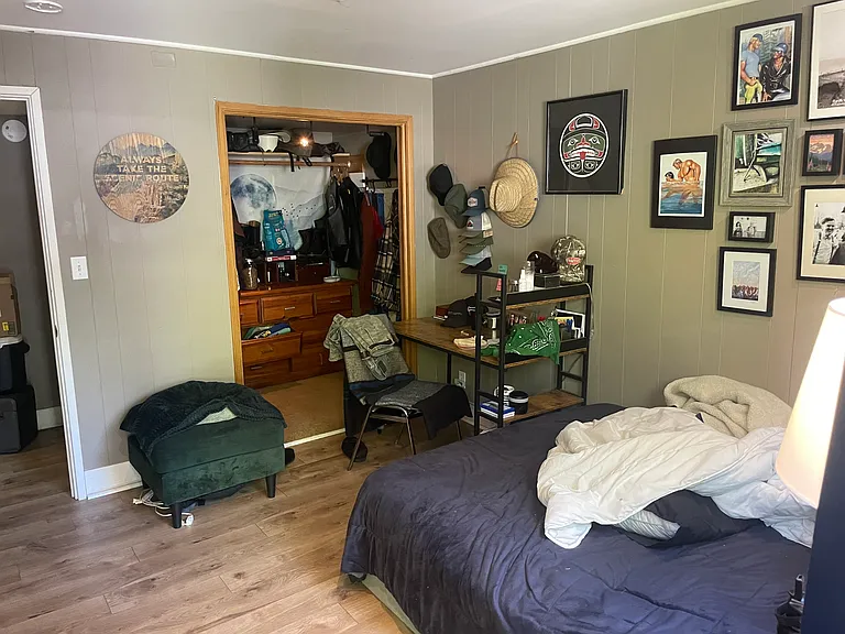 3222 W Government Way — Photo 7