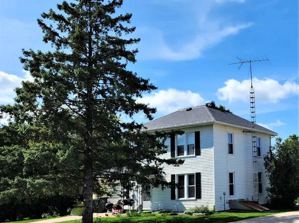 533 W Linden St, Lancaster, WI 53813