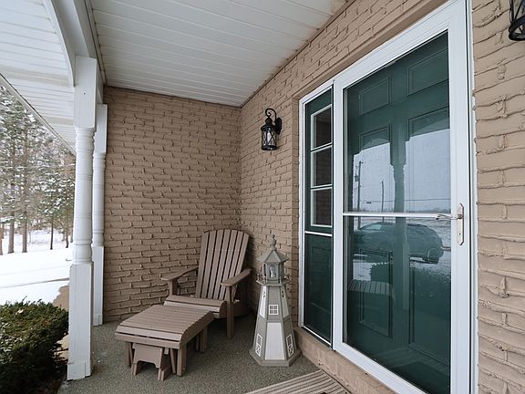 3rd image of 3566 Stein Rd