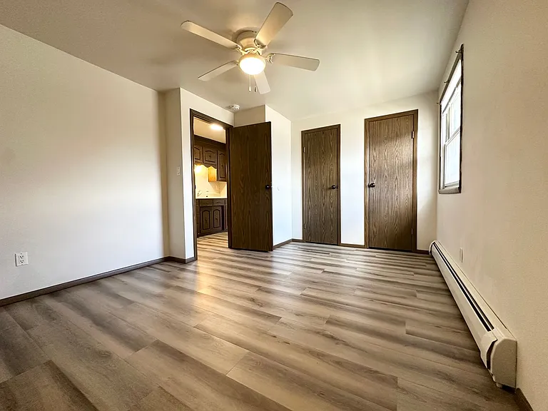 207 Fort Howard Ave — Photo 15