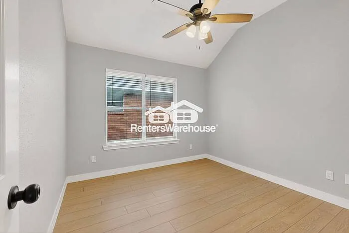 611 Orchard Ln — Photo 29