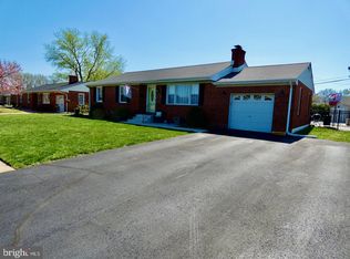 110 New Amstel Ave, New Castle, DE 19720