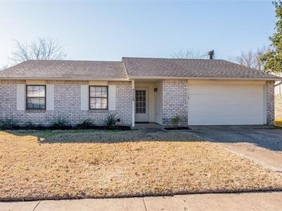 7112 Chatham Rd, North Richland Hills, TX, 76182
