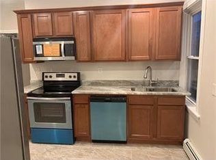 30 Goddard St #2, Providence, RI 02908