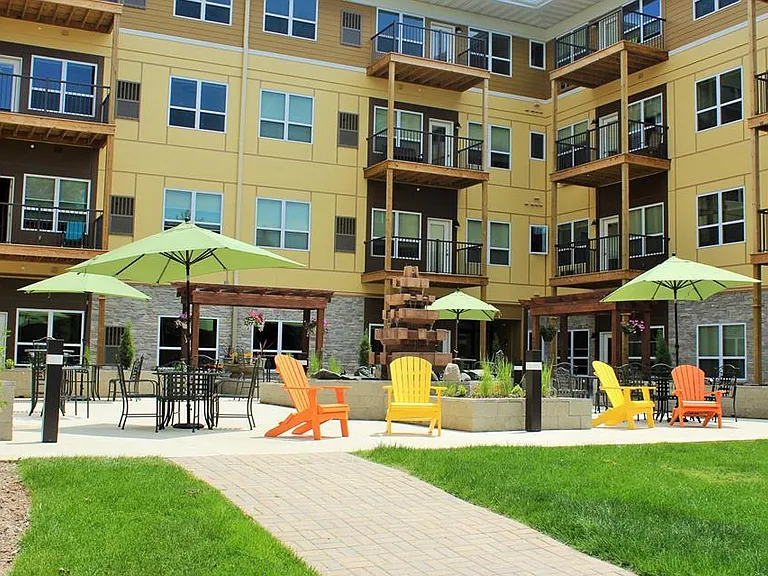 Granite Ridge Apartments — Photo 1