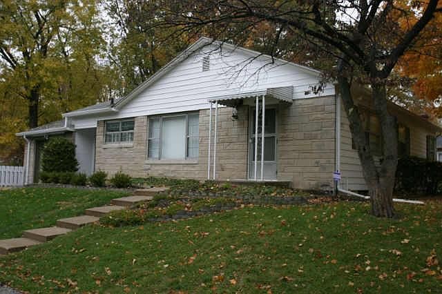 1st image of 5702 N Primrose Ave