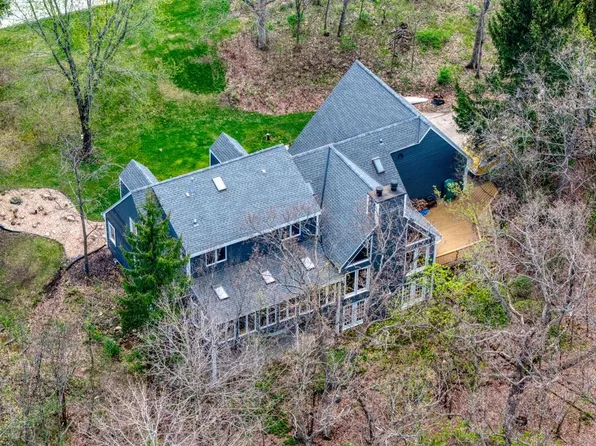S1W31448 Hickory Hollow COURT, Delafield, WI 53018