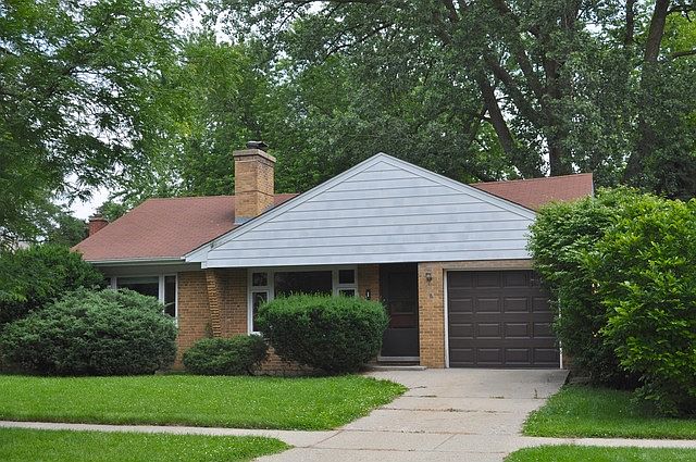 1st image of 831 N Harvard Ave