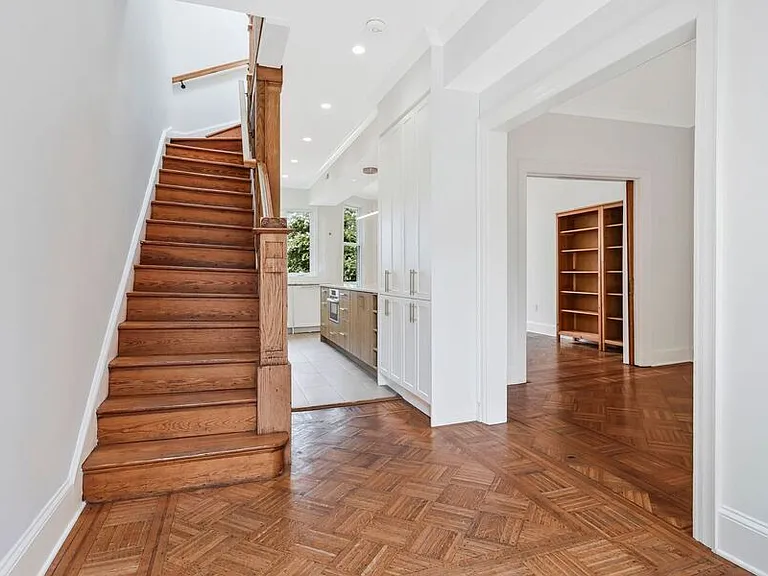 1349 Newton St NW #1 — Photo 3