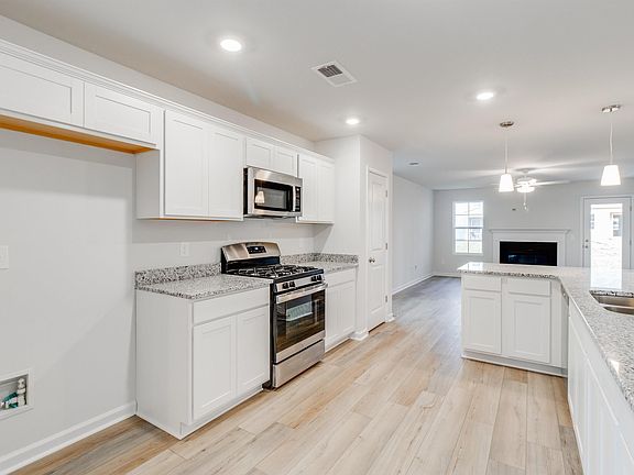 7th image of this home