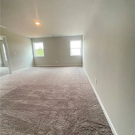 130 Old Mill Dr — Photo 2