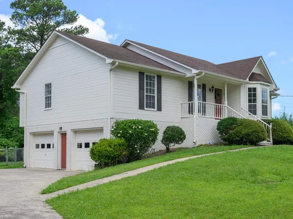 5031 Summer Crest Dr, Pinson, AL 35126