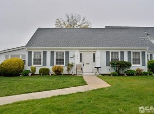 142 Putney Ln #A, Monroe Township, NJ 08831