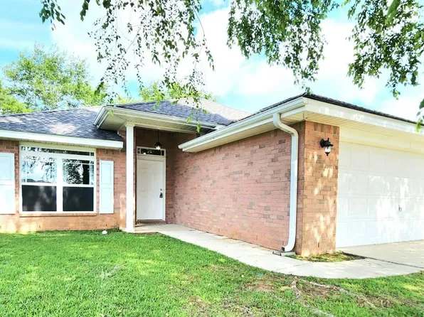 2454 Flintstone Dr, Cantonment, FL 32533