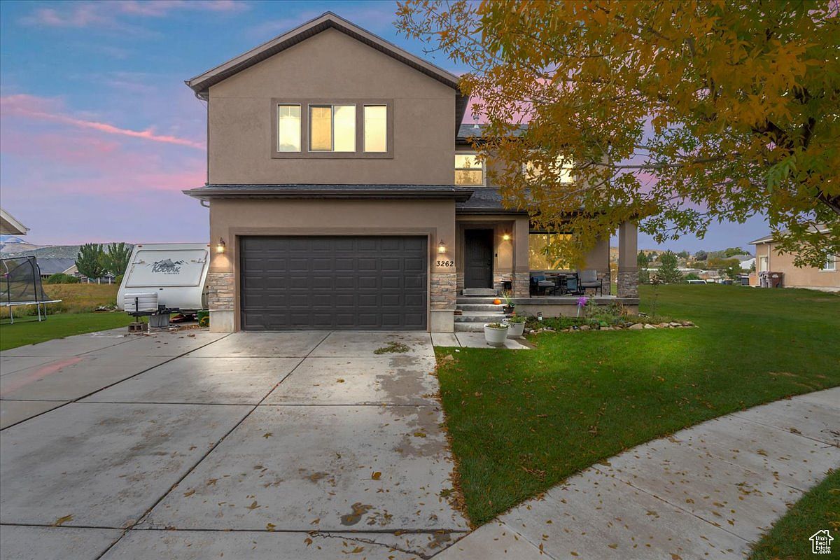 3262 E Appaloosa Way N