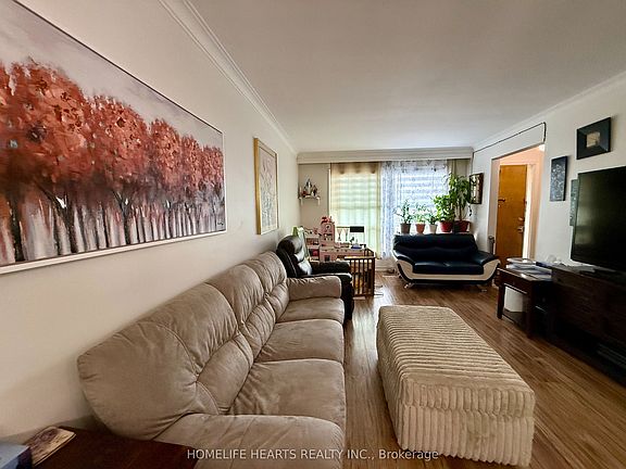 5th image of 70 Fernando Rd