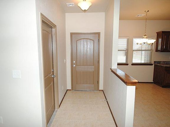 3rd image of 4724 SE 43rd St