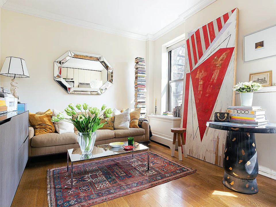 1st image of 232 E 6th St APT 5D