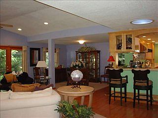 4th image of 1116 Clifford Dr