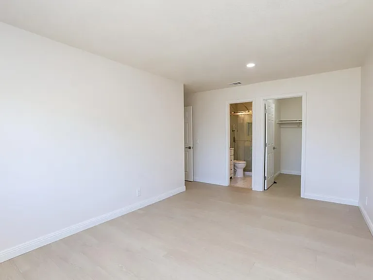 2015 Autumntree Ct — Photo 9