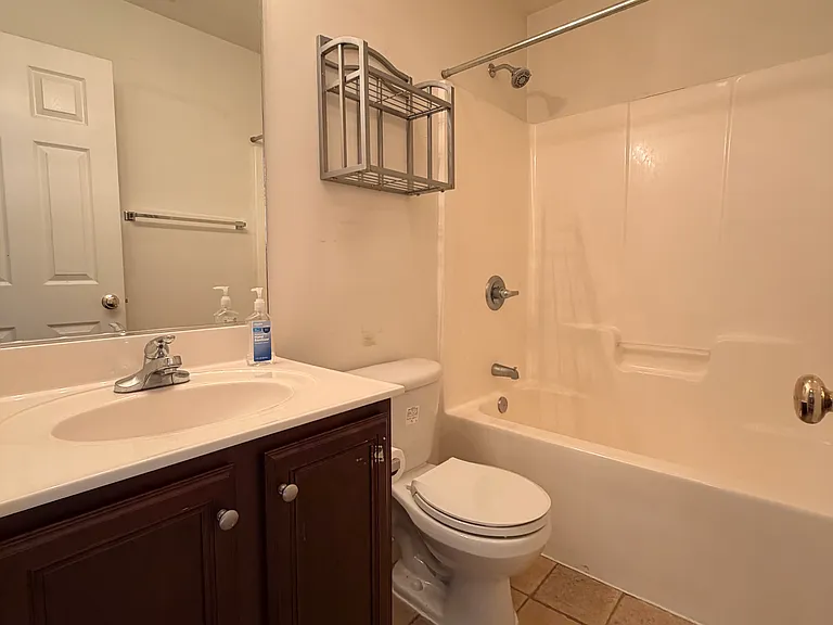 4566 Woodway Dr — Photo 25