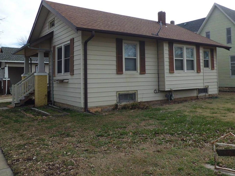 2nd image of 925 W Elm St