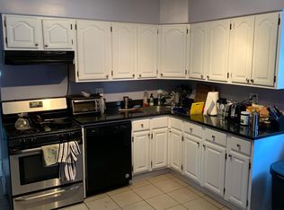 1215 W Melrose St REAR 1F, Chicago, IL 60657