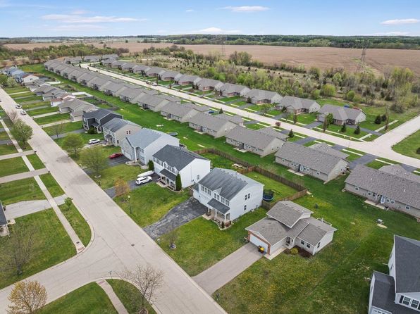 6407 Edgewood Rd, Machesney Park, IL 61115