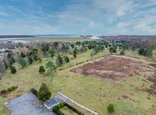 119 High Rock Rd, Groton, CT 06340