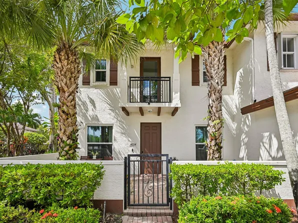 4714 Monarch Way, Coconut Creek, FL 33073
