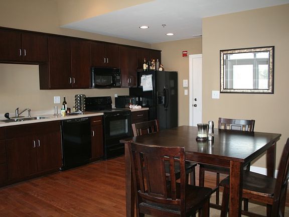 5th image of 345 S College Ave APT 408