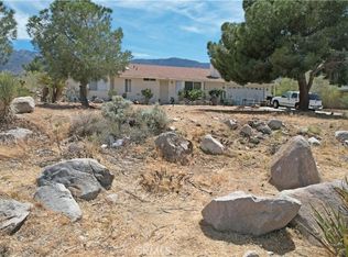 32303 Sapphire Rd, Lucerne Valley, CA 92356