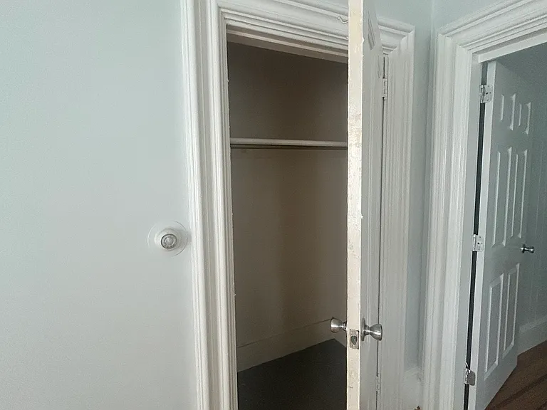 1621 Smith St #1 — Photo 7