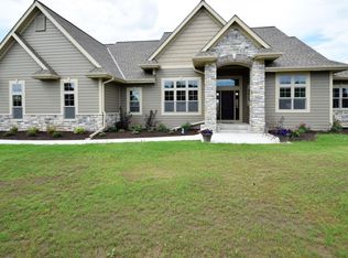 W192S8851 Settlement Ct, Muskego, WI 53150