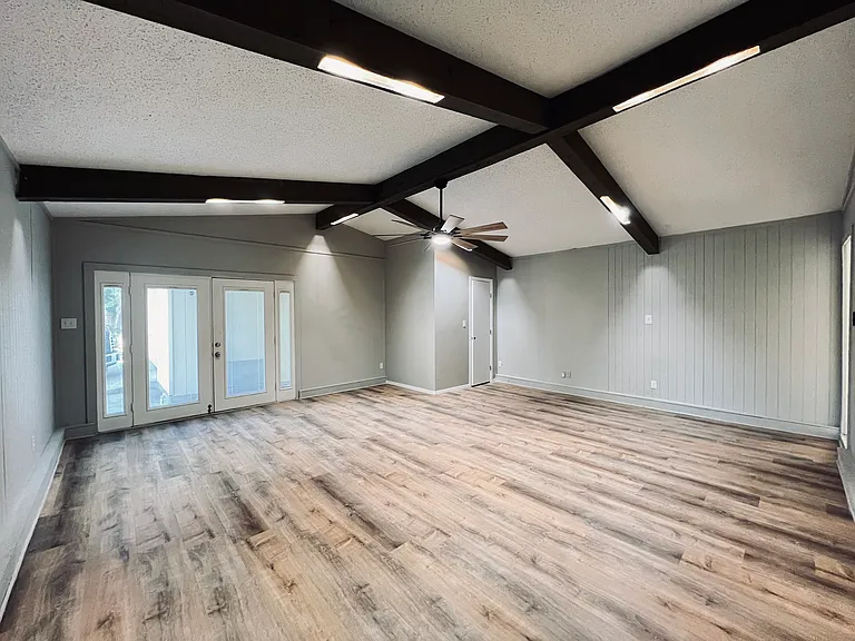 2102 Richwood Dr — Photo 10