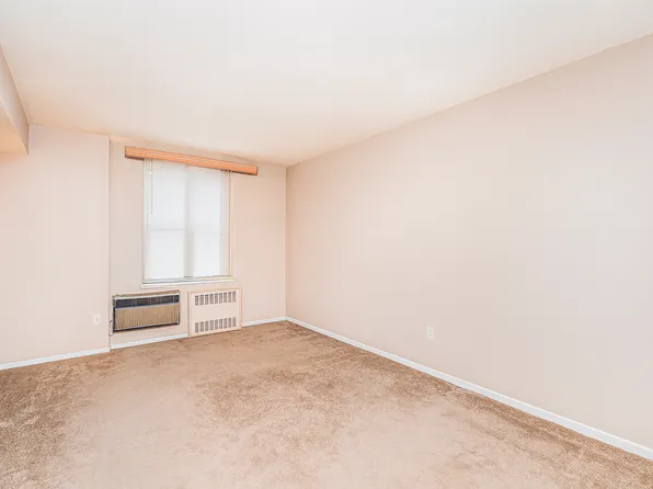 50 Fort Place image 12 of 40