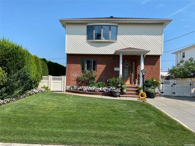 563 Broadway, Carle Place, NY, 11514