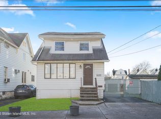 1456 Castleton Ave, Staten Island, NY 10302