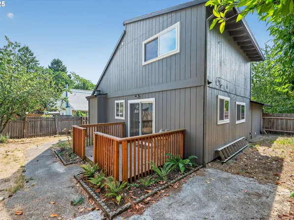 8941 SE Knapp St, Portland, OR 97266