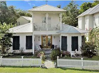 39 Chapel Hill Rd, Bay Saint Louis, MS 39520