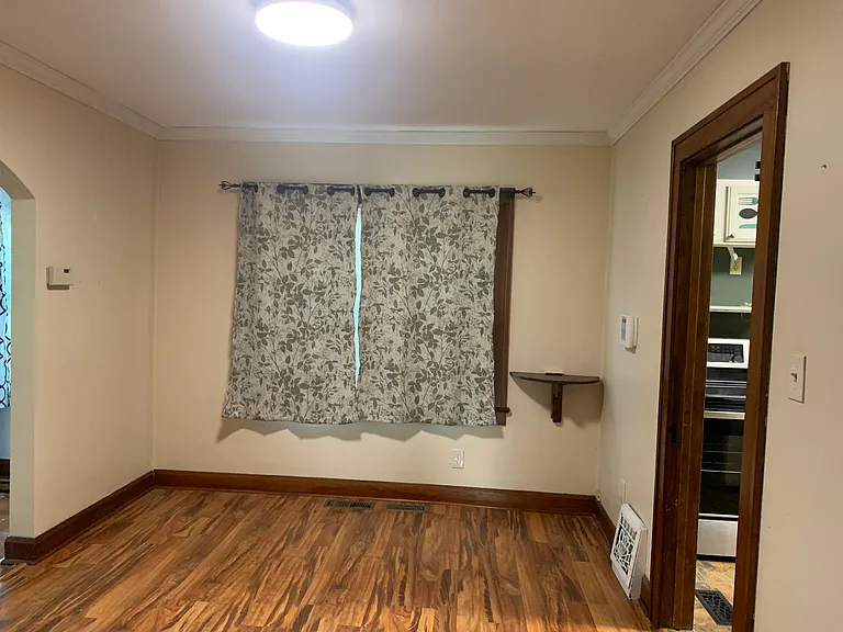 159 Erskine Ave — Photo 13