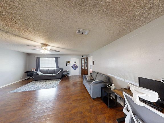 5th image of 2100 Gidding St