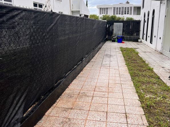 E90 Calle Zafiro Urb Golden Gate, Guaynabo, PR 00968