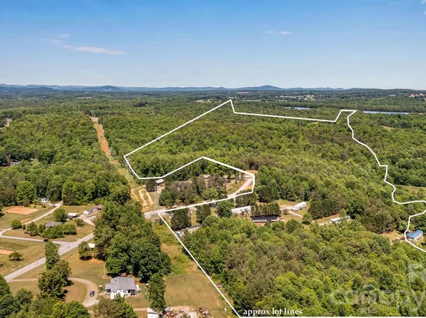 21 Little River Estates Dr, Taylorsville, NC 28681